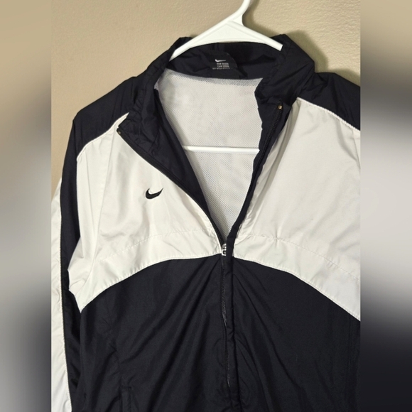 Youth Kid's Nike Team Full Zip Windbreaker Track Jacket, Size Large - Picture 2 of 4